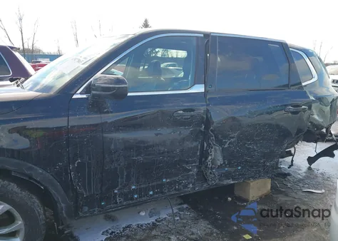 2021 Kia Telluride Lx z USA, uszkodzony, nr VIN 5XYP2DHC2MG099791